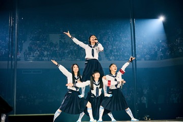 新しい学校のリーダーズ、初の武道館公演で1万2000人圧倒 SUZUKAが涙・新たな発表も<ライブレポ・セットリスト> 画像