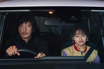 ＜ハコビヤ 第1話＞剣（田辺誠一）＆杏奈（影山優佳）がバディに 運び屋が届ける依頼人の思いとは 画像