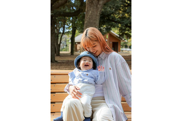 武部柚那、まもなく1歳の息子と共演「GAP」モデルに登場 画像