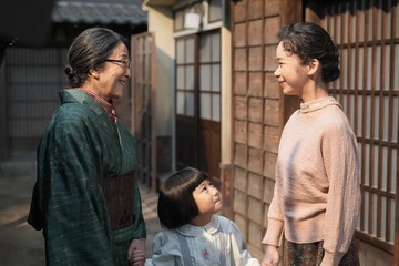 「ブギウギ」大野（木野花）の壮絶過去明らかに 手繋ぎシーンに「素敵」「涙が出た」の声 画像
