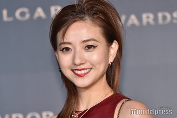伊藤千晃、息子の卒園を2ショットで報告 入園時との比較写真も公開で「大きくなってびっくり」「成長が早い」 画像