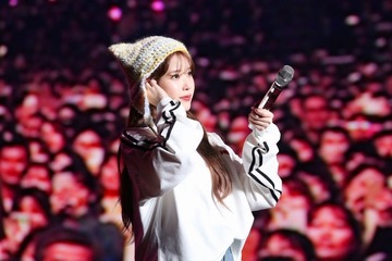 IU、12年ぶりの日本単独ライブ開催 ハイトーンボイス全開＆流暢な日本語にファン熱狂＜2024 IU H.E.R. WORLD TOUR CONCERT  IN YOKOHAMA＞ 画像