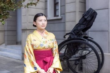 ＜虎に翼 第6話あらすじ＞寅子、女子部入学「ヘラヘラしてうっとうしい」と言われる 画像
