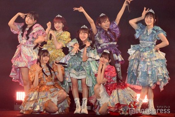 FRUITS ZIPPER、新曲「NEW KAWAII」冒頭のアカペラが圧巻 “アップデート”した表情管理で魅了【TGC熊本2024】 画像