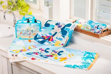 東京ディズニーランド＆シー、ミッキーたちが夏を満喫するデザインの「SuiSui Summer」グッズ登場 画像