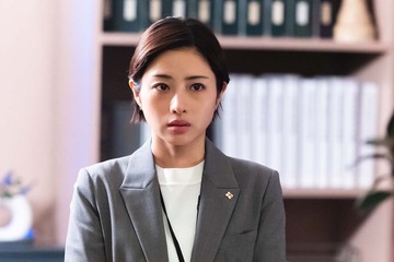 ドラマ「Destiny」石原さとみプロデュースの奏ファッション 色使い・素材…シーンとリンクしたコーデに迫る【スタイリストインタビュー】 画像