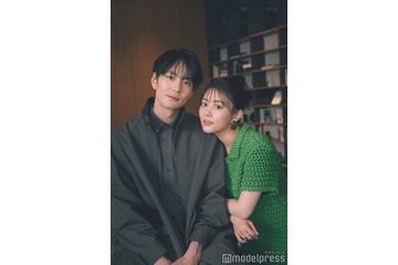 【高畑充希＆岡田将生インタビュー】局部刺される体当たりシーンに衝撃 “いびつな夫婦”演じ変化した結婚観＜1122 いいふうふ＞ 画像