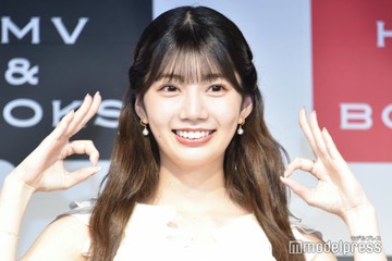 日向坂46高本彩花、1st写真集で水着＆ランジェリー挑戦 撮影当日までジム・マッサージで入念ケア「花嫁さんと同じ気持ちで頑張った」【僕の記憶の中で】 画像