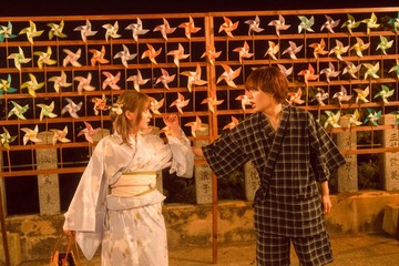 なにわ男子・大西流星&齊藤なぎさら“青春感たっぷり”浴衣姿「恋を知らない僕たちは」夏祭りシーン場面写真公開 画像