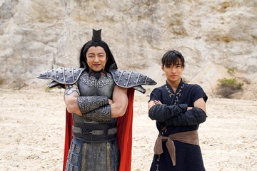 「キングダム」4作連続50億円突破 山崎賢人＆大沢たかおの“レア”メイキング写真も解禁【キングダム 大将軍の帰還】 画像