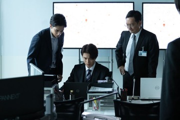 【ギークス~警察署の変人たち~ 第9話】安達、不正アクセス事件捜査に奔走 警察官誘拐で盗まれた拳銃の行方は? 画像