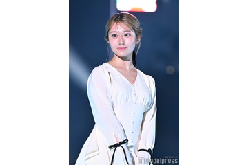 桜井玲香、純白ワンピで上品オーラ放つ【TGC 2024 A／W】 画像