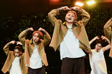 NCT 127、メンバーが愛伝え合ってハグ「愛してるよ」ドヨンはソロステージで「雪の華」カバー【SBS INKIGAYO LIVE in TOKYO】 画像