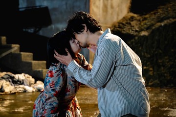 「海に眠るダイヤモンド」池田エライザ＆斎藤工が2度のキス “罪の共有”に反響「切なすぎる大人のラブシーン」「見惚れる美しさ」 画像