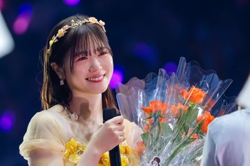 日向坂46丹生明里、涙と笑顔で7年間のアイドル人生に幕 多数のゲスト・生中継…異色の卒業セレモニー開催 画像