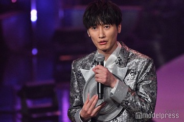 純烈・後上翔太、妻・元AKB48横山由依との会話明かす 決めセリフで川口春奈がポーズ【第66回輝く！日本レコード大賞】 画像