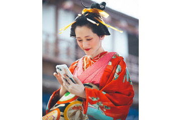 大河「べらぼう」スマホ使った演出に“細かすぎる”こだわり「そんなところまで」「何度見ても面白い」見つけた視聴者の間で話題に 画像
