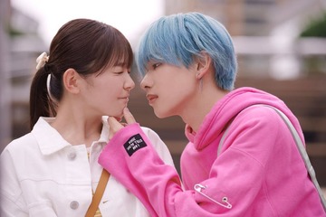 宮世琉弥、久間田琳加に“あごクイ”キス未遂「顔だけじゃ好きになりません」胸キュン場面写真公開 画像