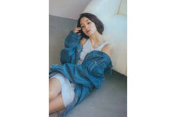 剛力彩芽、ヘルシーボディ輝くキャミ姿「週刊FLASH」表紙登場 画像