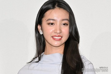 Koki,、美ボディライン際立つドレス姿 映画撮影裏話明かされる「パパに電話してるって」【TOUCH／タッチ】 画像