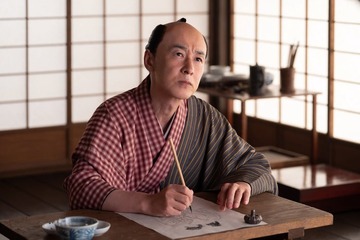 鉄拳、素顔での大河「べらぼう」出演がネットで話題に 公開に踏み切った理由とは「あまり見せたくないとも思ったんです」【インタビュー前編】 画像