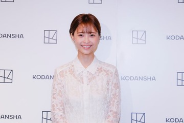 渡邊渚、“自分で納得して選択して人生を歩んでほしい” フォトエッセイ「透明を満たす」記念イベント開催 画像