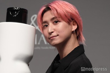 Snow Man佐久間大介、会見開始早々ハプニング「緊張しちゃって…」 画像