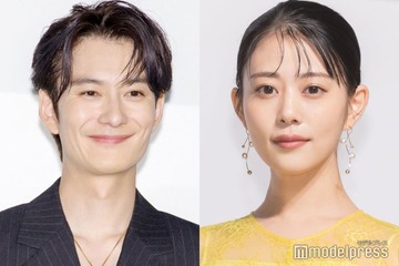 岡田将生＆高畑充希夫妻、パリでの仲良し2ショット公開「尊すぎる」「幸せが溢れてる」と悶絶の声相次ぐ 画像
