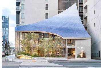 愛知・名古屋に「アオイ セレスティ コーヒー ロースタリー」自家焙煎コーヒーやバーガー提供 画像