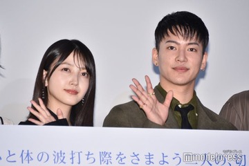 三山凌輝＆乃木坂46久保史緒里、向かい合いで“恋人役”振り返る「初めて目が合いました」【誰よりもつよく抱きしめて】 画像