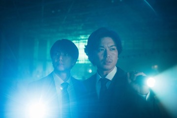 NEWS加藤シゲアキ＆Aぇ! group正門良規、“砂”に翻弄される「SUNA」予告映像＆場面写真解禁【MIRRORLIAR FILMS Season7】 画像