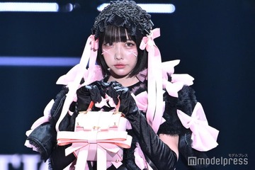 あの、“全身リボンまみれ”ドレス姿が可愛い【TGC2025S/S】 画像