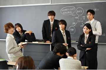 「御上先生」奥平大兼・窪塚愛流・豊田裕大ら男子生徒7人で座談会 学ぶ意識が高い29人の撮影裏側「空気が一変する」 画像