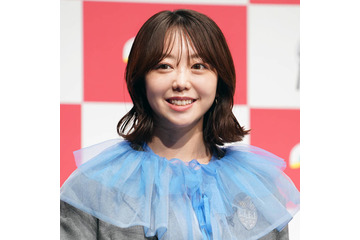 1児の母・峯岸みなみ、近況SHOTを大放出！幸せ笑顔にファンほっこり「全部かわいい」「素敵なママすぎる～」 画像