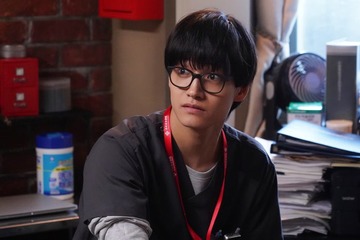Aぇ! group佐野晶哉、GP帯連ドラ初出演決定 松本若菜と好対照“ポンコツ研修医”熱演【Dr.アシュラ】 画像