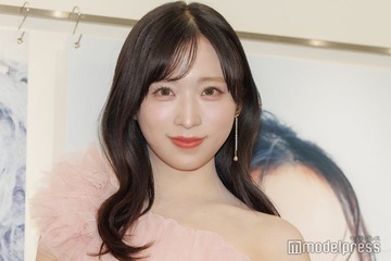 AKB48小栗有以、スリット×ワンショルドレス姿披露 デビュー11年で挑戦したいことは「始球式」 画像