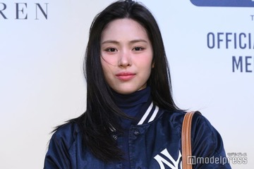 ITZYリュジン、表参道降臨 ネイビーコーデで美貌際立つ【ポロ ラルフ ローレン×MLB ローンチイベント】 画像