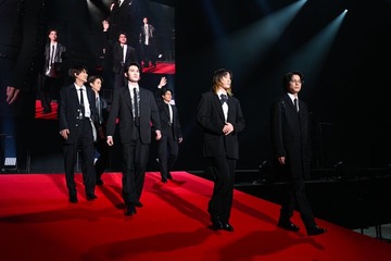 SixTONES、レカペ降臨で“近距離”ファンサービス 割れんばかりの歓声沸く【MTV VMAJ レッドカーペット】 画像