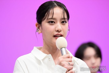 山崎紘菜、女性用風俗テーマの主演作に手応え 撮影秘話も明かす「実際に働かれている方が来てくださって」 画像