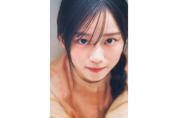 櫻坂46山下瞳月・的野美青×村井優・谷口愛季「週刊少年マガジン」登場 透明感溢れる接近カットも 画像