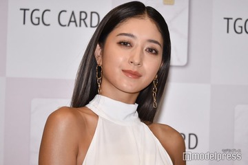 みちょぱ、SEXY穴開きトップスで美ボディ輝く「刺激が強い」「腹筋バキバキ」の声 画像