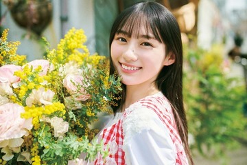 乃木坂46川崎桜、ギンガムチェック衣装で春らしさ全開「週刊少年サンデー」初表紙飾る 画像