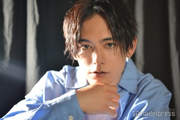 榊原徹士、所属事務所退所でフリーに 直筆メッセージで報告 画像