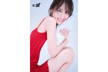 乃木坂46賀喜遥香“かっきーボディ”魅力引き立つコーデ披露「ar」初登場で初表紙 画像