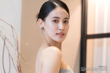 新婚・藤井夏恋、ウエディングドレス姿披露 結婚式への憧れ語る「絶対にしたい」 画像