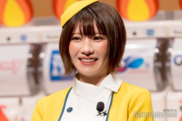 えなこ、レトロなツアーガイド衣装で美脚際立つ “コスプレ60周年”に意気込み 画像