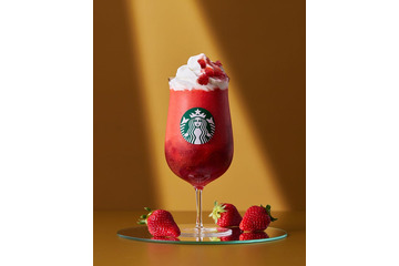 スタバ「THE 苺 フラペチーノ スペシャル Ver.」5月2日登場 果肉ソース&ジュレ追加でより贅沢に 画像