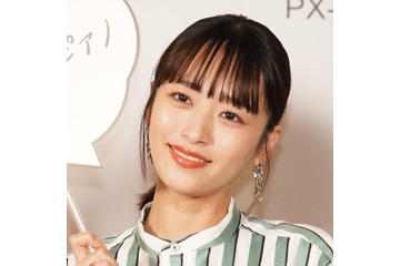 3児の母・近藤千尋、娘たちとのデニムリンクコーデSHOTに反響「美女揃い踏み」 画像