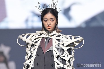 みちょぱ、香川で初開催「TGC」でトップバッター 個性派レザーガウン着こなす【TGC香川2025】 画像