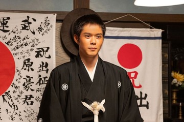 「あんぱん」豪ちゃん（細田佳央太）“出征前夜”蘭子（河合優実）と汽車でどこへ？名シーン裏設定明かす 画像